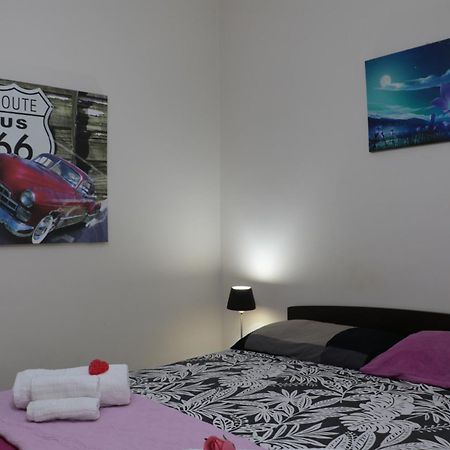 The Maze Vibo B&B วีโบ วาเลนเซีย ภายนอก รูปภาพ