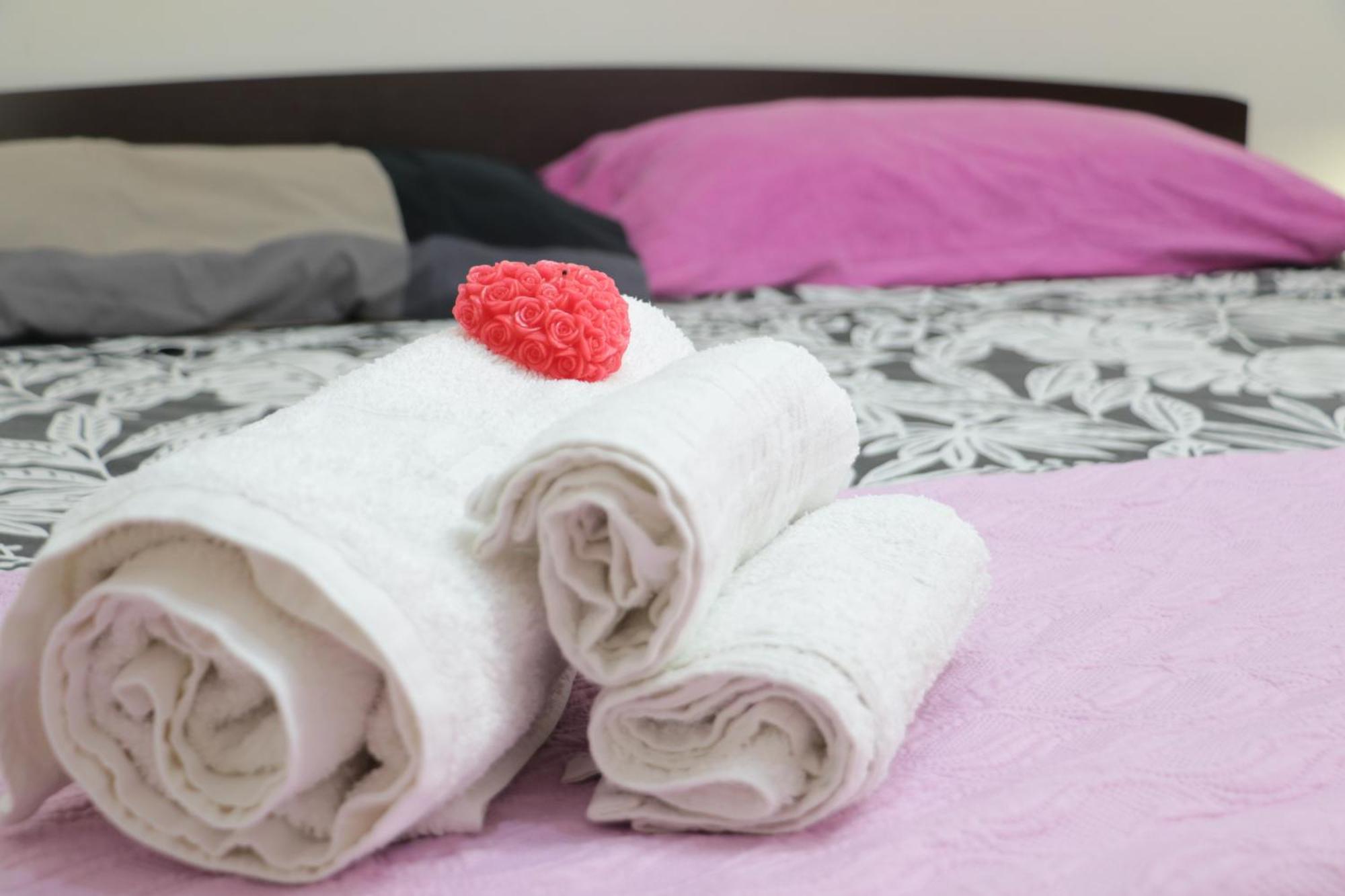 The Maze Vibo B&B วีโบ วาเลนเซีย ภายนอก รูปภาพ