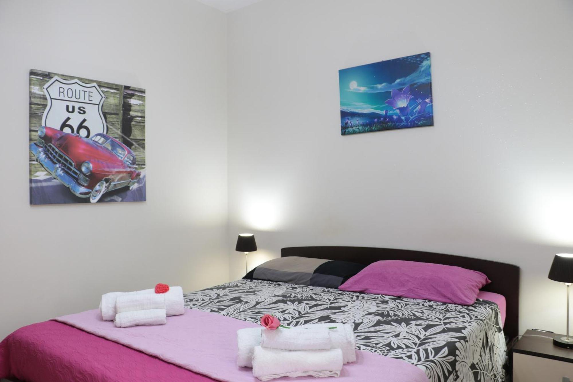 The Maze Vibo B&B วีโบ วาเลนเซีย ภายนอก รูปภาพ